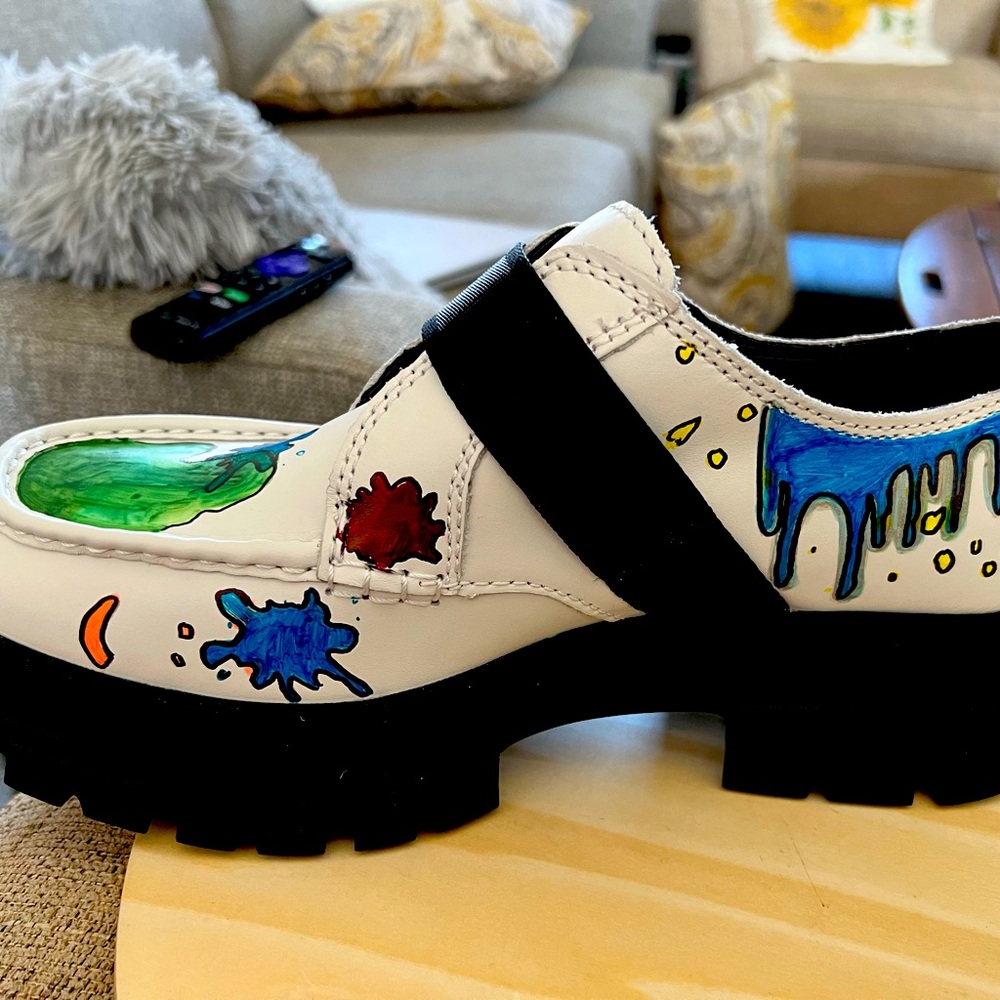 Handpainted Uggs sz 9